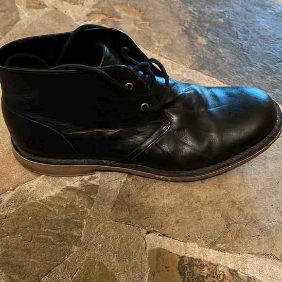 Ugg lace up boot size 10 1/2 - Picture 2 of 8